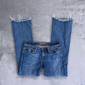 Vigoss Bootcut Jeans Women’s Size 9 / 30 Medium Wash Frayed Hem